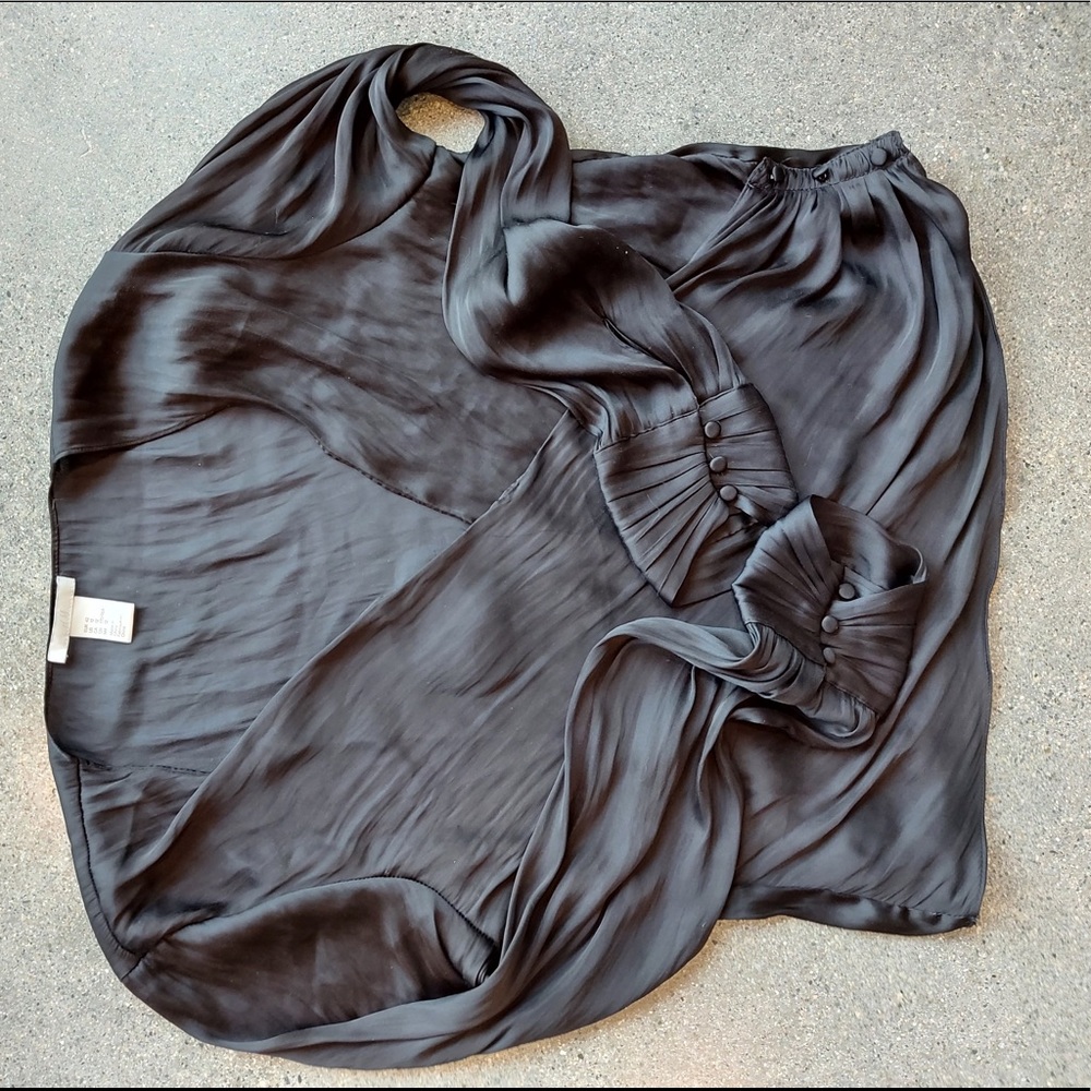 Silky Wrap Top